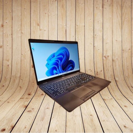 Laptop DELL Precision 3540 CORE I7 (Like New)