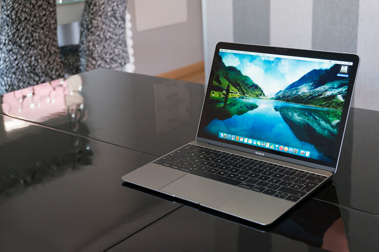 Laptop Không Quạt - Sự Hòa Quyện Hoàn Hảo Giữa Hiệu Năng và Yên Tĩnh Laptop Không Quạt - Sự Hòa Quyện Hoàn Hảo Giữa Hiệu Năng và Yên Tĩnh